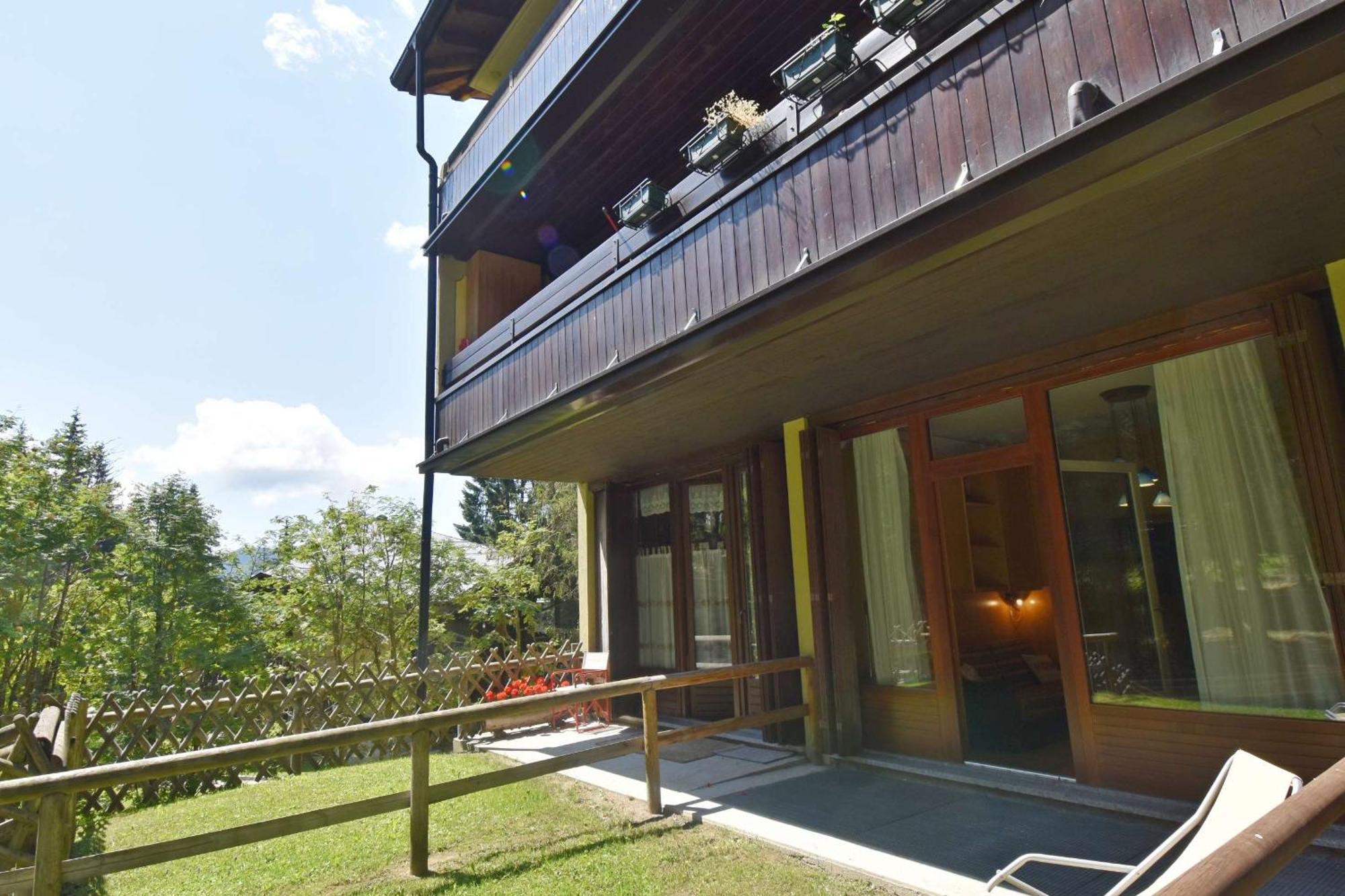 Residenza Silvana มาดอนนาดีกัมปิโญ ภายนอก รูปภาพ